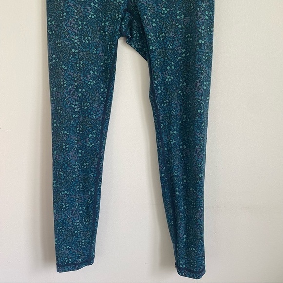 Zyia Active Abstract Floral Print Tight Legging • Blue Turquoise • size US 4 - Picture 3 of 10